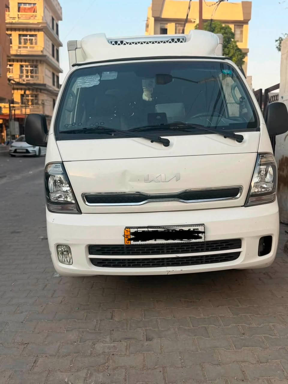 السلام عليكم
كيا براد موديل ٢٠٢٣ كاز 
دبل كمبريسر 
فول مواصفات 
رزتين 
كشنات تدفئه تبريد 
رادار امامي 
كامره اماميه
ستيرن تدفئه 
ماشي ٢٠ الف 
باب سلايت 
رقم بغداد انكليزي جديد 
سعر السياره ٢٩٠ وبيه مجال سياره مكفوله
مكان السياره بغداد للتواصل 
***********
