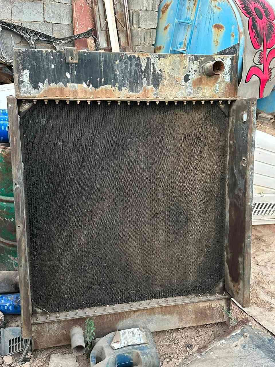 راديتر ٤سراوات نحاس ١٠٠عرض وطول ١٤٠
هـ/***********
