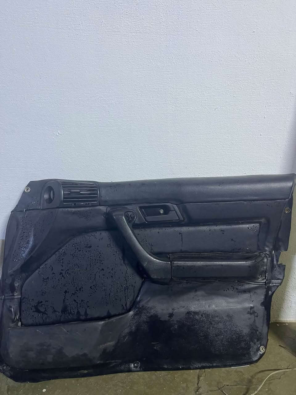 قطع غيار • بدون تفاصيل