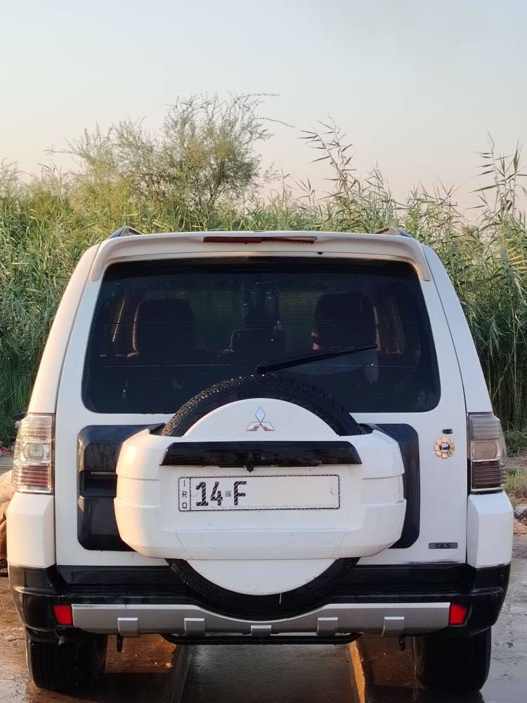 بيع فقط بدون مراوس
باجيرو موديل 2008 محرك 3000 رقم بصرة انكليزي تحويل مباشر 
سيارة نظيفة 
كير ومحرك خير من الله 
السعر مناسب جداً جداً بيع مستعجل 
للتواصل واتساب
*********** المحاويل, بابل
