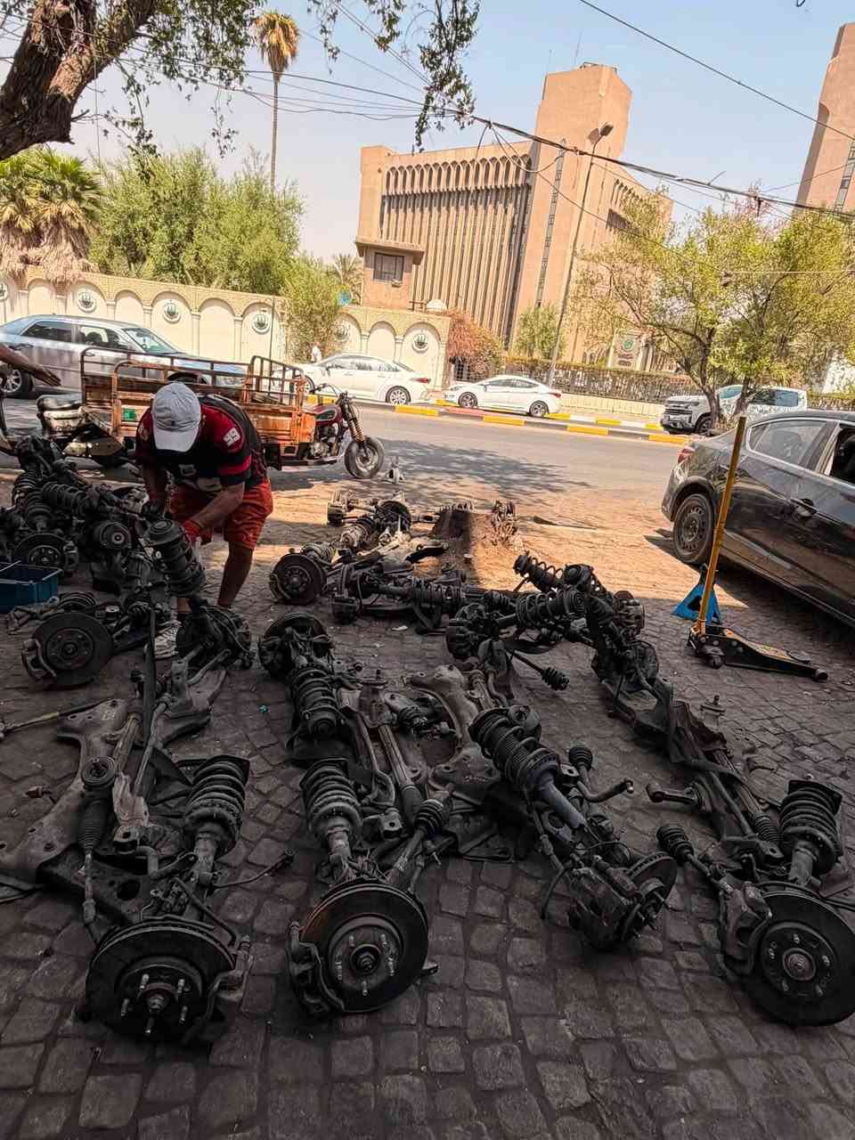 السلام عليكم وصول وجبة صدر النترا مضلع مال كصة شرط الضمان باسعار حلوه محل ياسر الدبيسي 
📍العنوان:بغداد شارع النضال سوق بغداد مقابل وزارة التربية والتعليم العالي
الرقم : ***********
