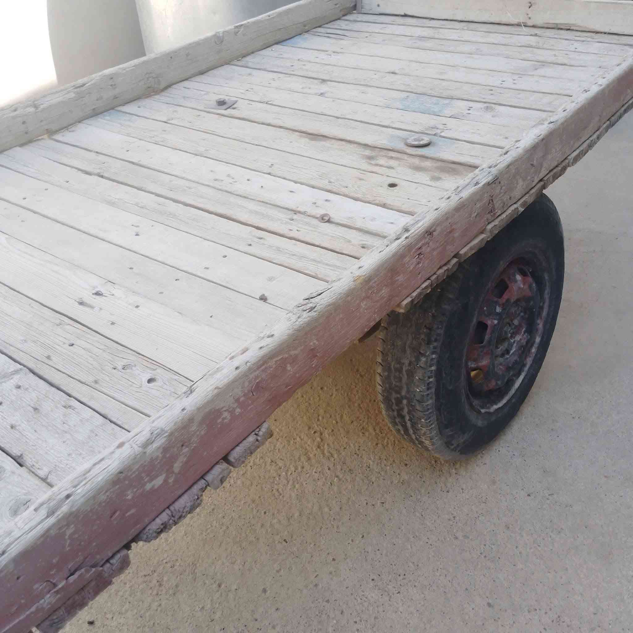 سلام عليكم اخوان عندي عربانه للبيع أسعر 80 بي مجال هذا رقمي للتواصل معنا ***********
