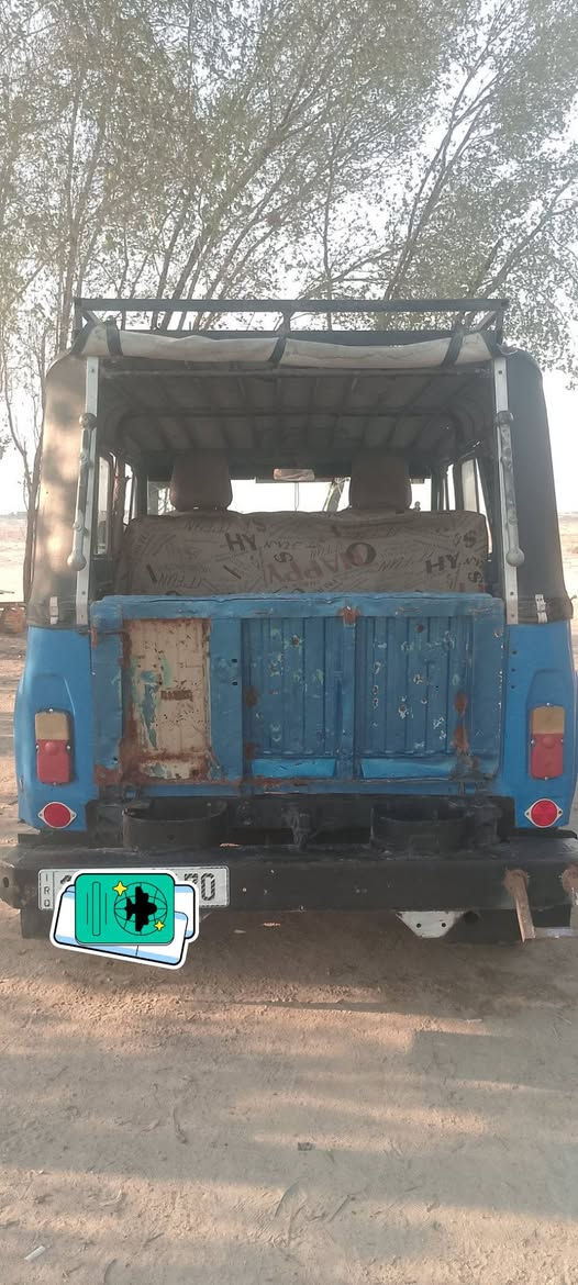 السلام عليكم
واز ٨٨بدون مكينه كير حداديه خير من الله 
تحويرستيرن باور ابريك محور دسك ياباني 
السياره ماتصرف عليهه ربع دينار كبل للشارع جاهزه للعمل مكان السياره بصره الزبير السعر 3ونص  اوبيهه مجال 

***********

