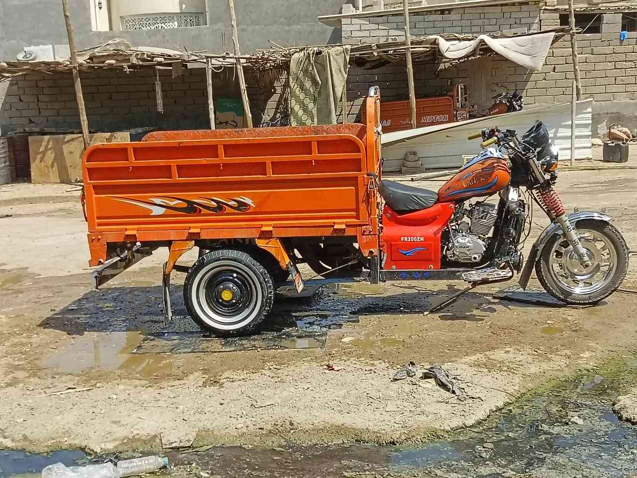 سلام عليكم شباب ستوته فرس ليفان للبيع مديل 20 رقم انگليزي ابيض رقم ***********
م
