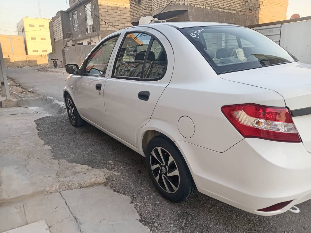 ساينا إيراني ٢٠٢٠ لون ابيض مكفوله عاااام وباسمي ماشيه ٩٨ الف مكانها قرب مجمع بسمايه للأستفسار ***********,,ترهم مراوس حسب القناعه
