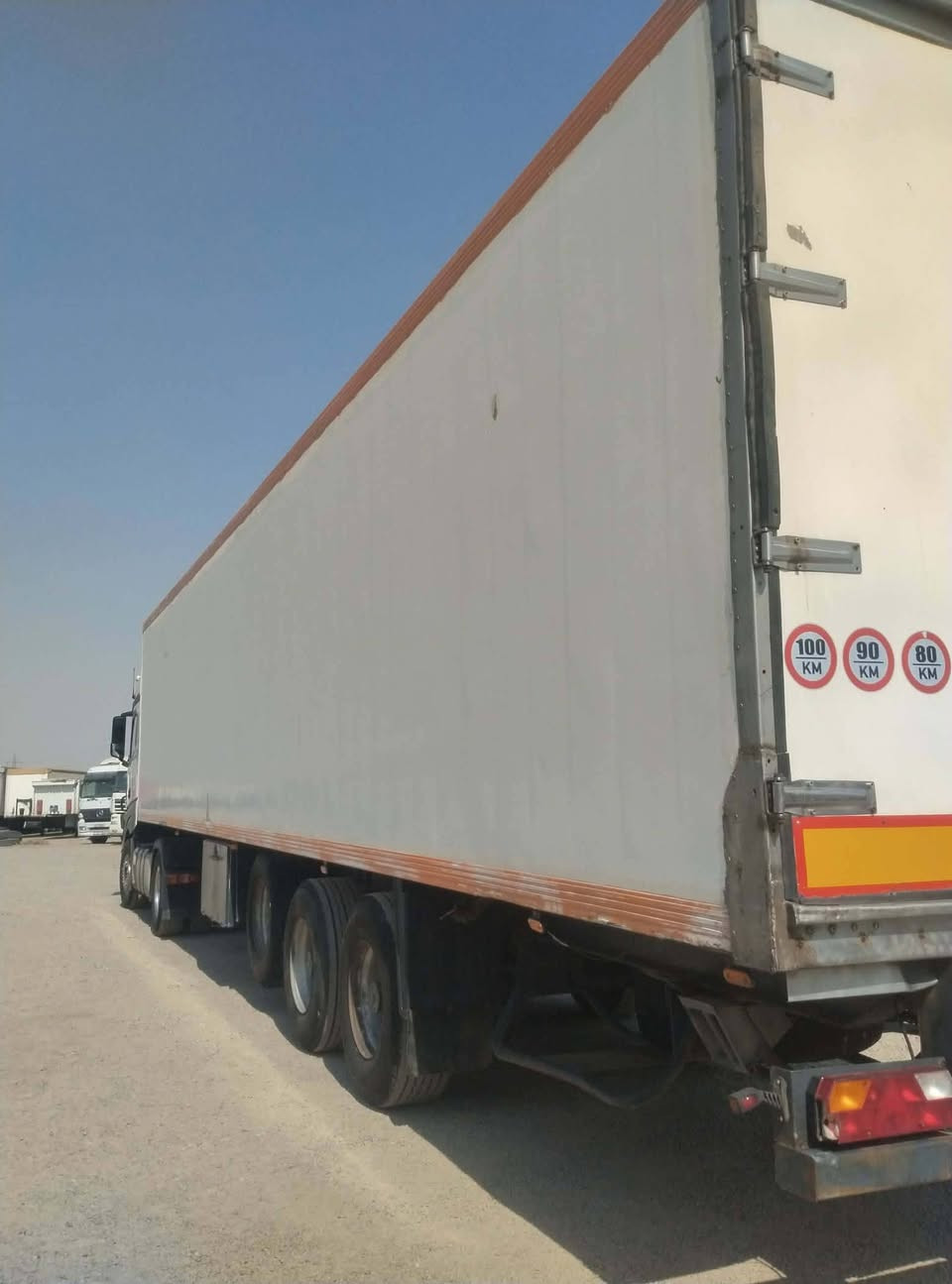 براد • موديل ٢٠٠١ • سمك ٧