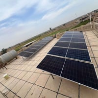 ١٥ لوح • انفيرتر ١١ك • بطاريتين ١٥كيلوواط