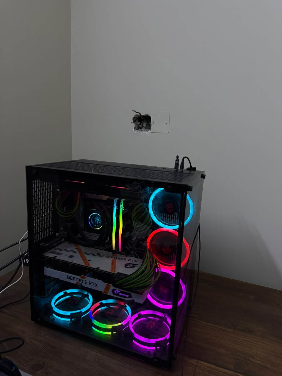 معالج i7-12700KF • كرت RTX 3070 Ti • رام 32GB