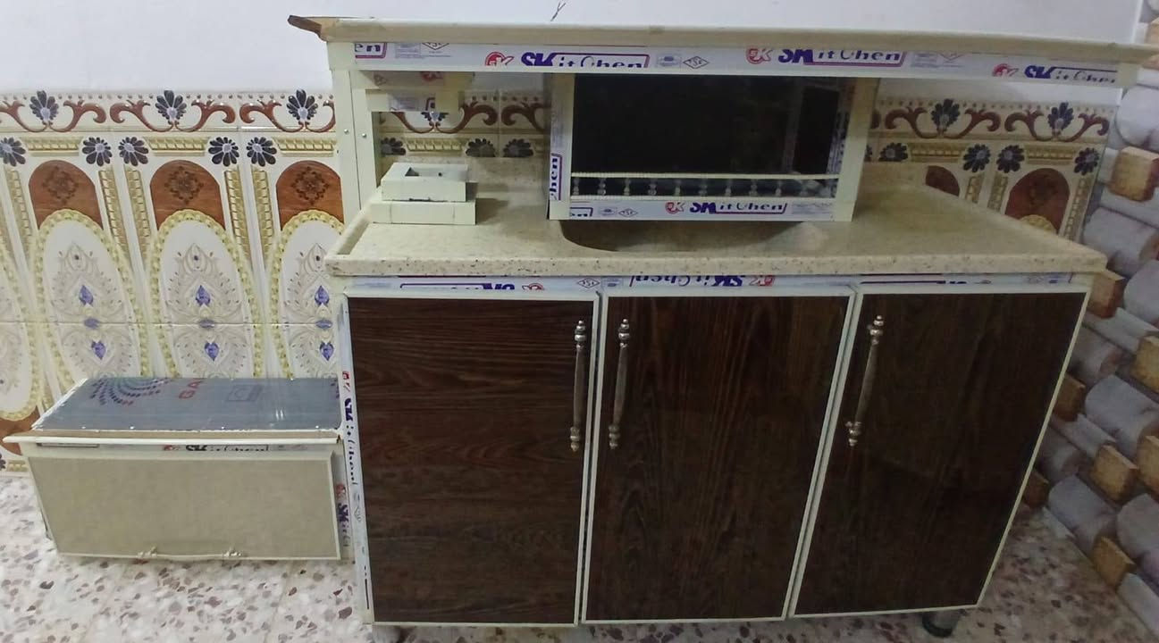 كاونتر 14متر تزكام نضيف جداً نضافه 95% شراي اتفضل خاص أو اتصل علئ الرقم *********** يوجد توصيل محافظات
