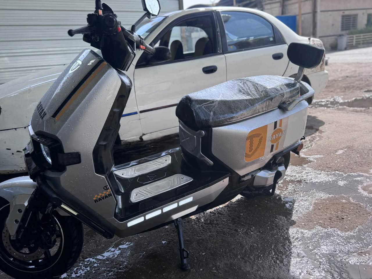 دراجةً ريان وحش الكون
6 بطاريات مسطرة 
موديل 25 
نضام بصمة 
لايت عدسات عالي ناصي 
بدون اي نقص 
تمشي سرعةًحقيقي 70 عل ويز 
بطاريات تمشي بل شحنة 60 كيلو وأكثر مبدلات 
نضام R 
نضام p 

مثبت سعرة 
نضام سمارت تربط بل تلفون 
بدوان اي نقص 
مكاني بغداد دورة المهدية الثانية 
السعر 975 
استفسار واتساب فقط 
***********
