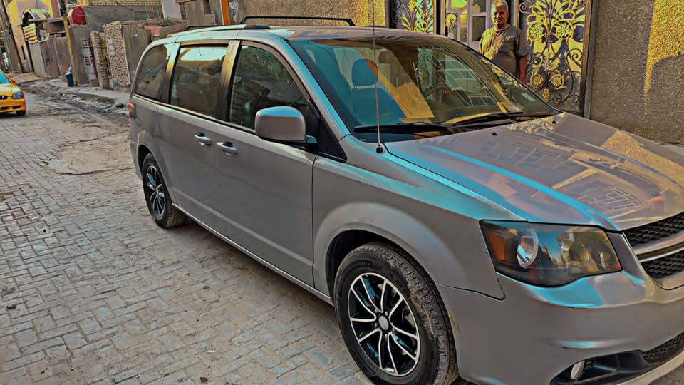دوج كراند كرفان GT 2019

ماشية 90,000 km

رقم بغداد بأسمي تحويل مباشر

موصفاتها فول للاخير من بيبان كهربائية الى كشنات بلع وباقي مواصفات الGt معروفة

حادثها مرفق بالصور

باب السائق وجاملغ ايمن مبدل
وجاملغ سائق كلير

بجم كبس

بيها ملاحظات بارد شبر بباب الصندوق

وايضاً الباب خلف الراكب بارد شي بسيط

عنواني بغداد بلديات

للأستفسار 

***********

واتساب ***********
