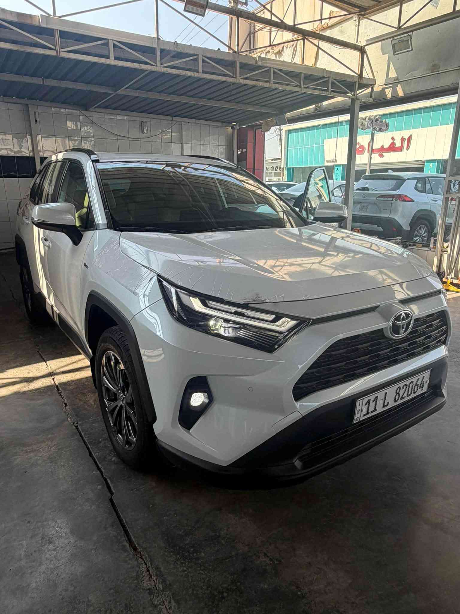 تويوتا راف فور XLE بريميوم 2025
RAV4  XLE Premium 2025
خليجي ياباني أصلي (عبد اللطيف جميل)

✨ المواصفات:
✔️ محرك 2500 هايبرد
✔️ فور ويل AWD
✔️ مقاعد جلد بيجي 
✔️ كرسي السائق كهرباء 
✔️ صندوك كهرباء
✔️ مري قابلة للطي كهرباء
✔️ حساسات امامي + خلفي اصلي
✔️ شاشة جبيرة اصليه + كاميرا
✔️ كرسي السائق كهرباء 
✔️ حمالات سقف + بروجكتر 
✔️ رنقات 18 إنش
✔️ لايت فول زينون + LED
✔️ باقي المواصفات المعروفة من تويوتا

📌 الحالة: مستخدم نظيف شبه زيرو
📊 العداد: 2000 كم فقط 
🛡️ مكفولة بدون بارد او تبديل او اي ملاحظة

📍 العنوان: بغداد – معارض البياع / الشارع الرئيسي

📞 للحجز والاستفسار:
***********
***********
***********
***********
📮 لمعرفة السعر علق برقم (1)
