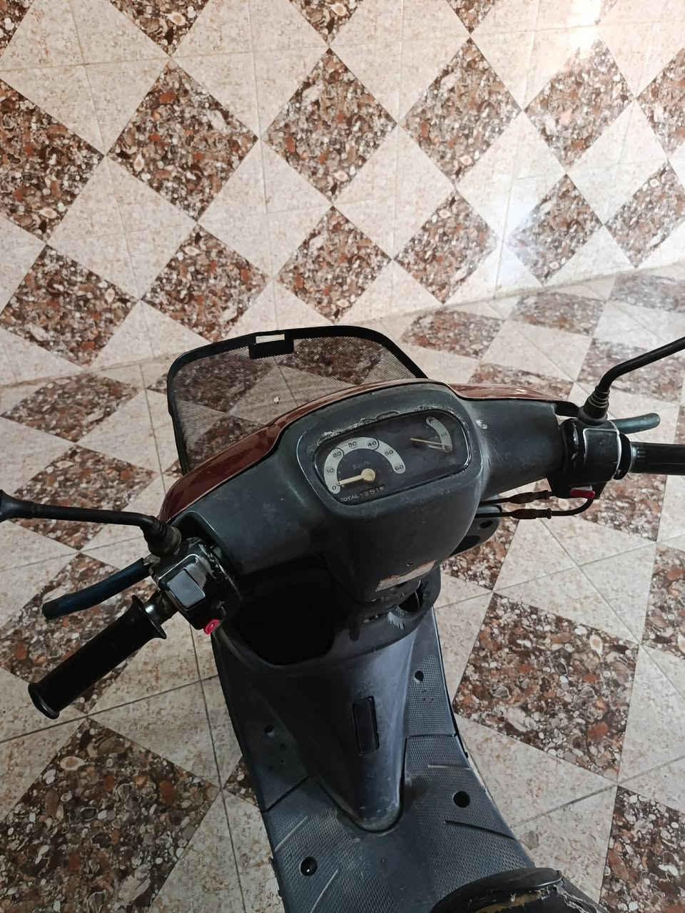 ايالله سلام عليكم شباب منغولي للبيع مامفتوحه مكينه خرسه شرط شلعه ومعدل فول شاصي نضيف بلديه الي يريده بخدمته سعره 250مكاني كربلاء حي نضال انطي بيه ضمان اي يريده تدلل *********** مستعجل
