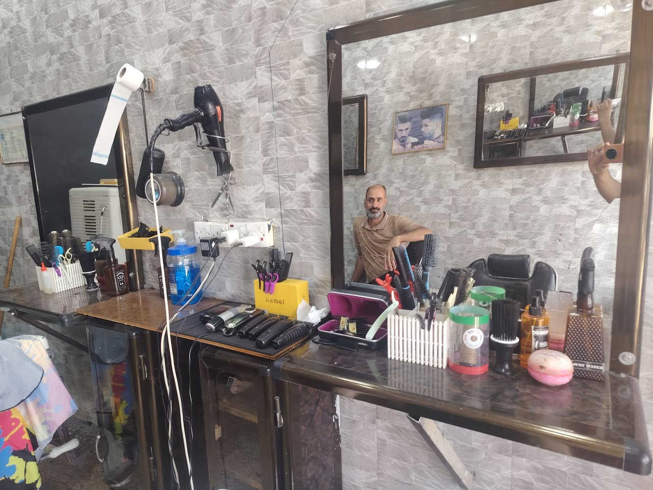 مرايات للبيع مكان الموصل كوكجلي سعر 100وبيها مجال
***********  ابو سعود الحلاق
