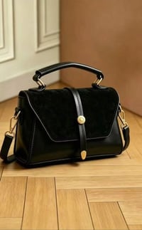 حقيبة نسائية • أنيقة وعصرية • خفيفة الوزن