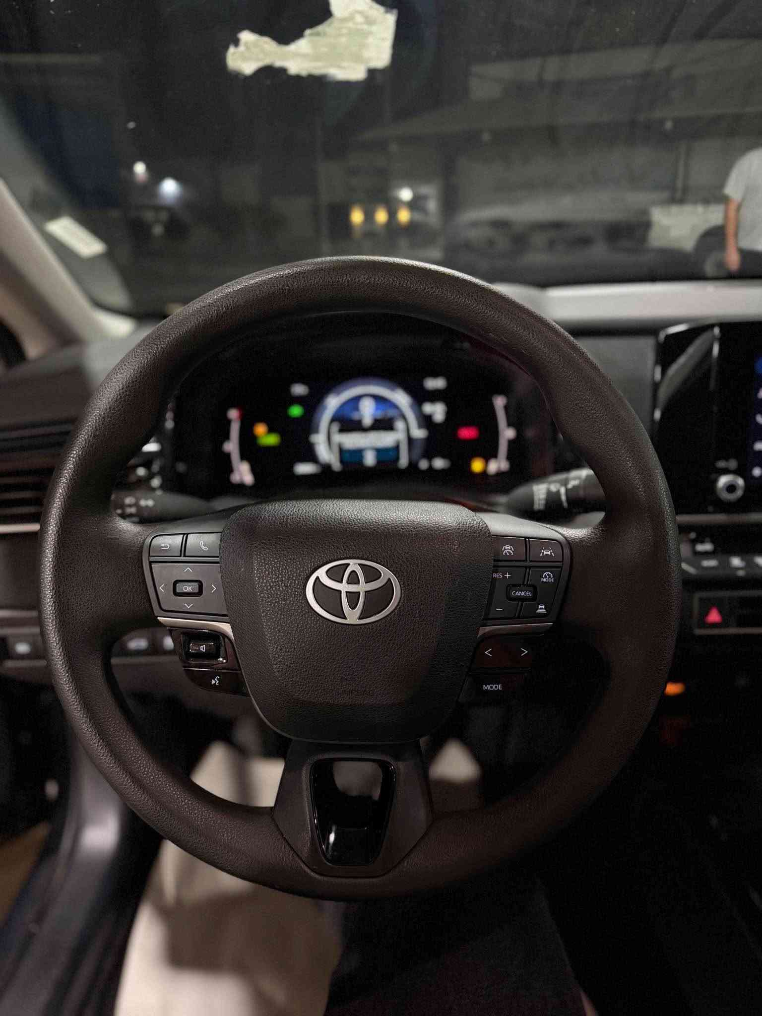 TOYOTA CAMRY 2025 
سەیارەکە بەس بۆنیت بۆیاخە بیناوگرتن بی تە عديل بي شوخت سه ياره كه كاتي نه شكاوه ٣ مانگ كاتي له گه له گيرو مه كينه كاره با به شه رت 
***********
*********** رانية, السليمانية
