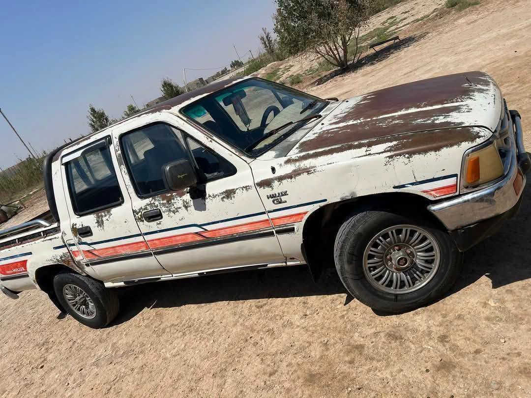 البيع موديل 90 مكفوله كفاله عامه رقم ذي قار مشروع وطني سنويه جديده تحويل مباشر محرك 3y تخم تاير حداديه  العنوان ذي قار الفجر ***********
