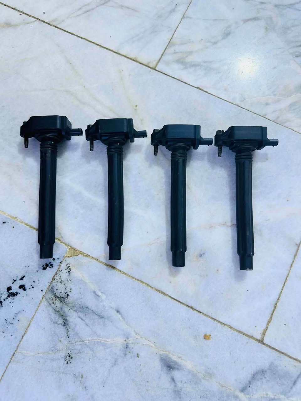 قطع C200 • أصلية • سلف