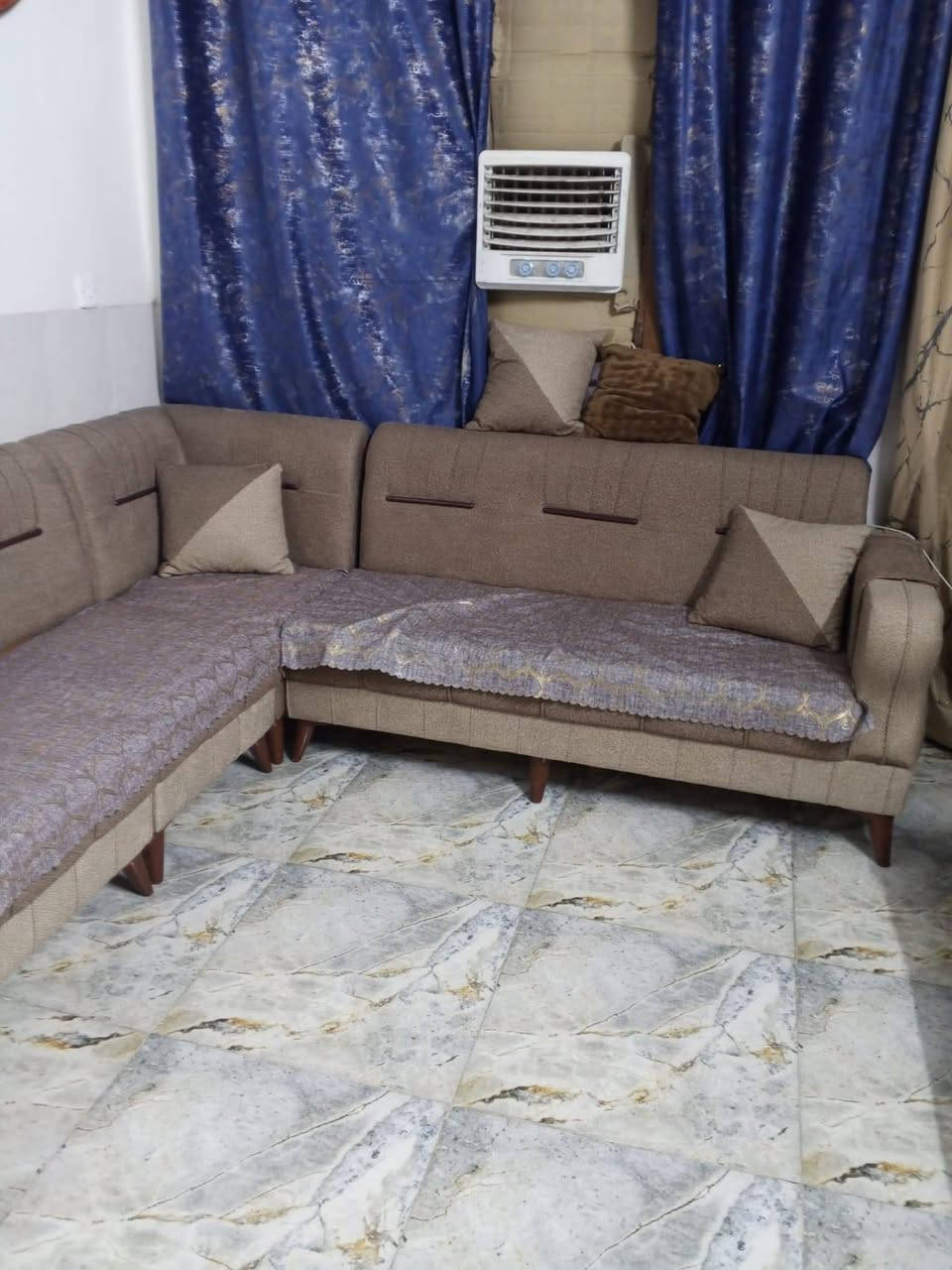 البيع بعده جديد 400بغداد ***********
