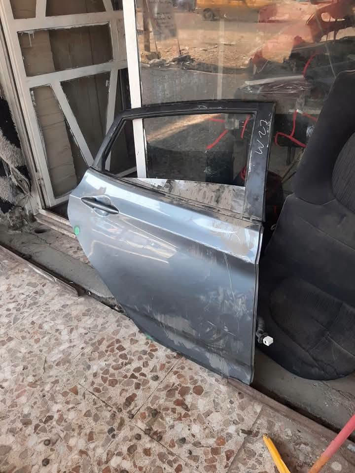 كصه اكسنت مضلع 
ادوات كوري  امريكي 
محل القسواء بغداد الامين شارع المعلمين 
***********
