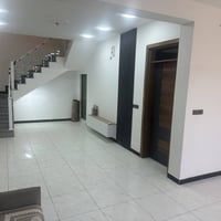 دار للبيع المساحة 130 متر واجهة 10متر  طابق ونصف الطابق الارضي : استقب...