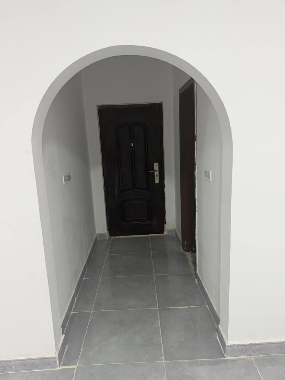 🏡 دار للبيع – مجمع الأميرات الأول

📐 المساحة: 300 متر
📍 المرحلة الأولى
🌳 موقع مميز على حديقة
✨ الدار تحتوي على إضافات
📜 سند حر
💰 البيع نقداً وبسعر مناسب جداً
***********
روان محمد
