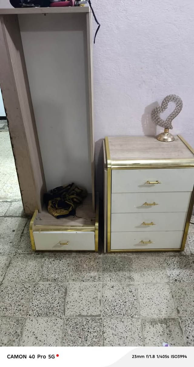 غرفه اخشاب • للبيع • صور