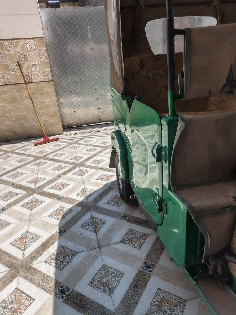 السلام عليكم تكتك 21  رقم وسنويه  بيها ضربه بلغد  حار تكتك حلوه وترايها حلو ونضيفها بس رادلها ترتيب  سعرها 8500 وبيها مجال لشراي  
الا تصال :*********** بغداد, العراق
