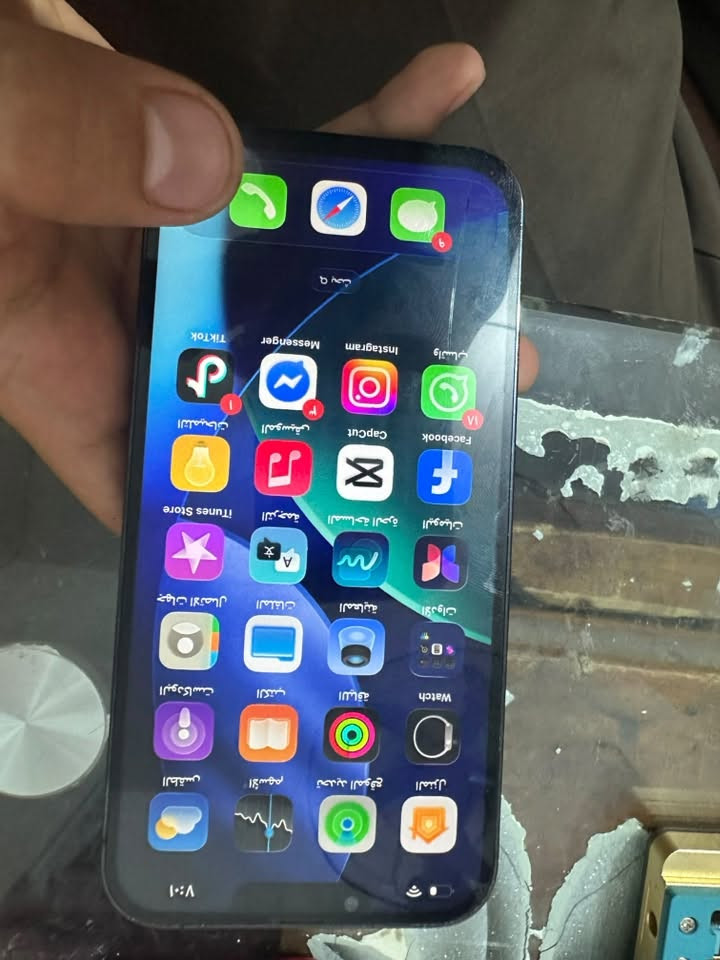 آيفون ١٣برو ماكس الذاكره ٥١٢ بطاريه ٧٥ بلاديه مبدل فقط شاشه اصليه السعر ٥٠٠ ألف للاستفسار ***********
