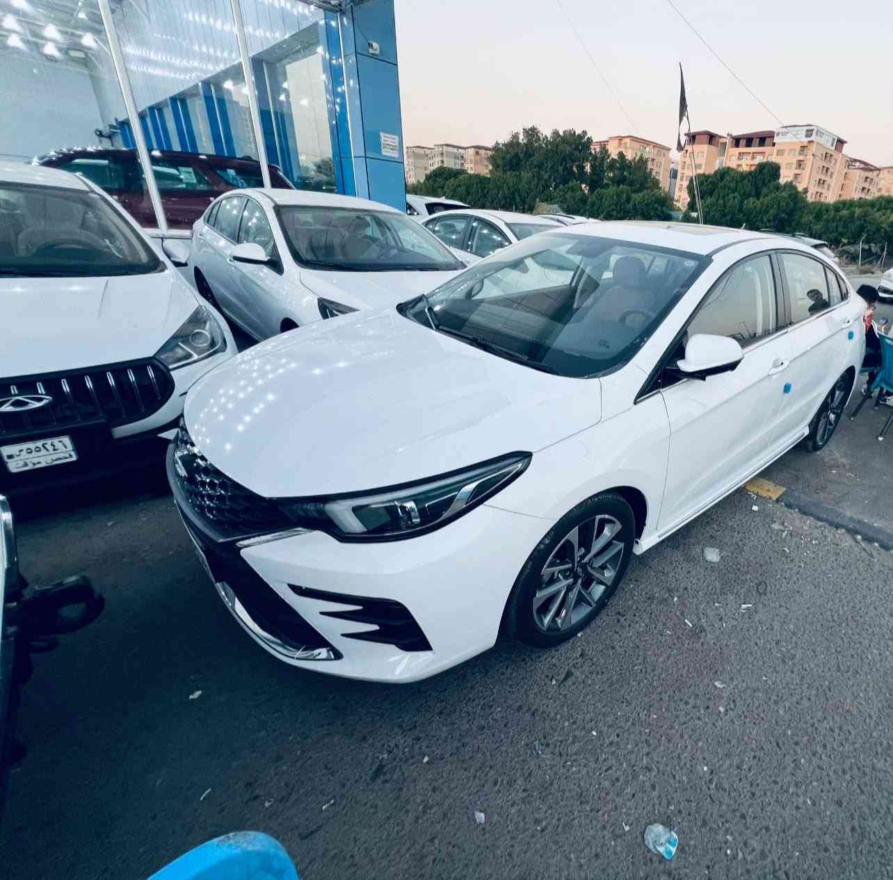 السلام عليكم شيري اريزو 6 2024 فول مواصفات كرسي كهرباء تشغيل عن بعد 4 كامرات محيطيه حساسات رادارات مري شفط اشاير بل مري فول مواصفات محرك 1500 تيربو فتحت سقف سياره فول رقم سلمانيه بعدها بسم الشركه عداد المسافه 800 زيرو السياره مكان بغداد البياع *********** السعر 120 وبيها مجال بسط اتصل وتدالل غير متواجد ع فيس
