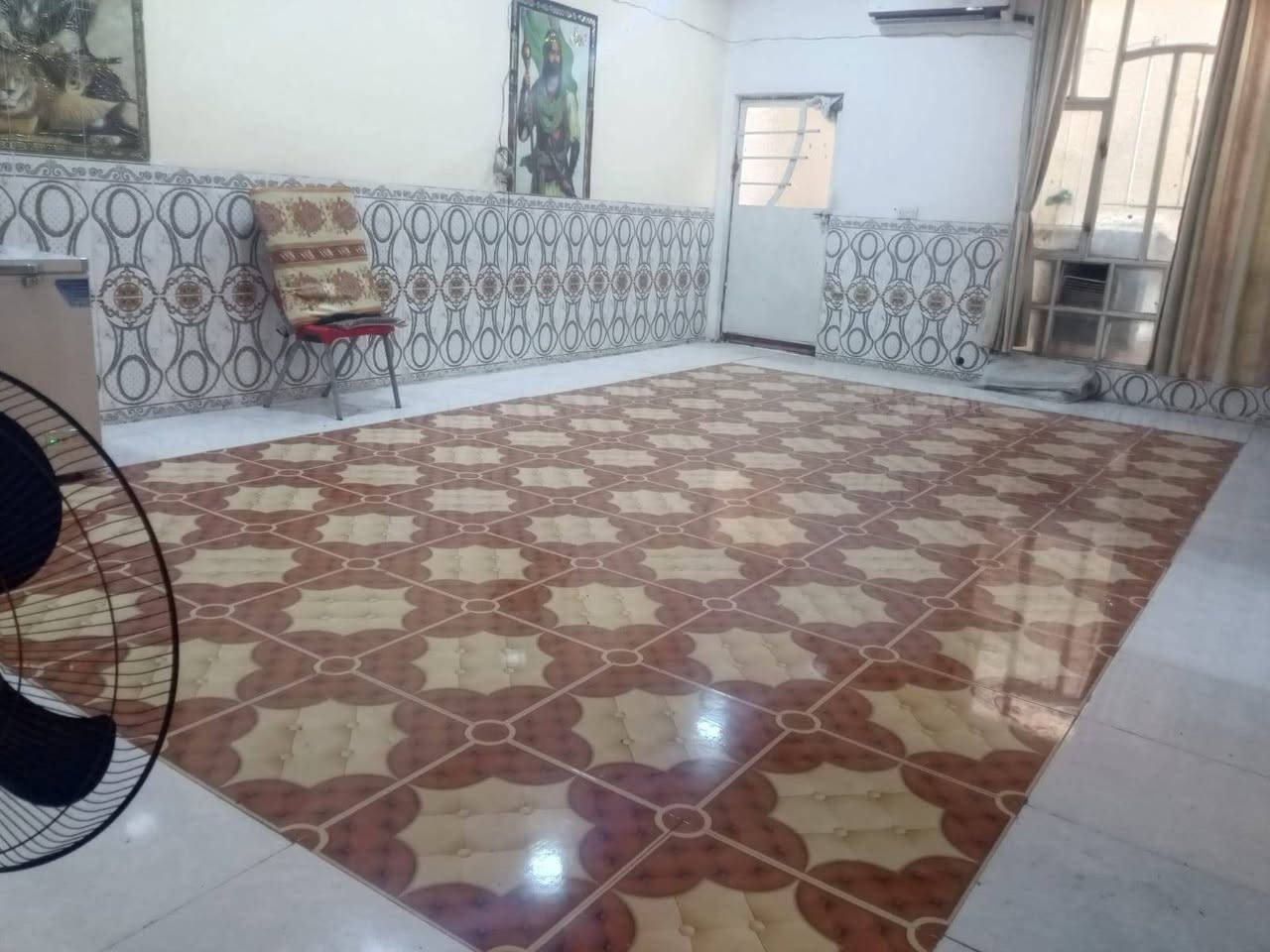 يالله🌹

تحية طيبة🌹

بيت 🏠 للبيع
مساحة 200متر طابقين 
الموقع كاع ابو كمال 

للاستفسار ☎️

***********
***********
او مراجعه مكتب رائد البنواوي للعقار 
حي الموضفين مقابل مدرسه نون والقلم الأهليه 

اهلا وسهلا🌺
