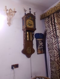 ساعه اوربيه ألمانيه تحفه فنيه  طولها 1.40cm ومكينتها المانيه اصليه  ال...