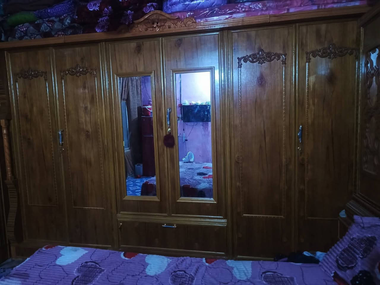 غرفه جديده مستعمله اقل الشهر بعدهي ب الايلون اخذتها مليون وربع رايدها مليون و50 قفل تسگام مو سوكي ***********
