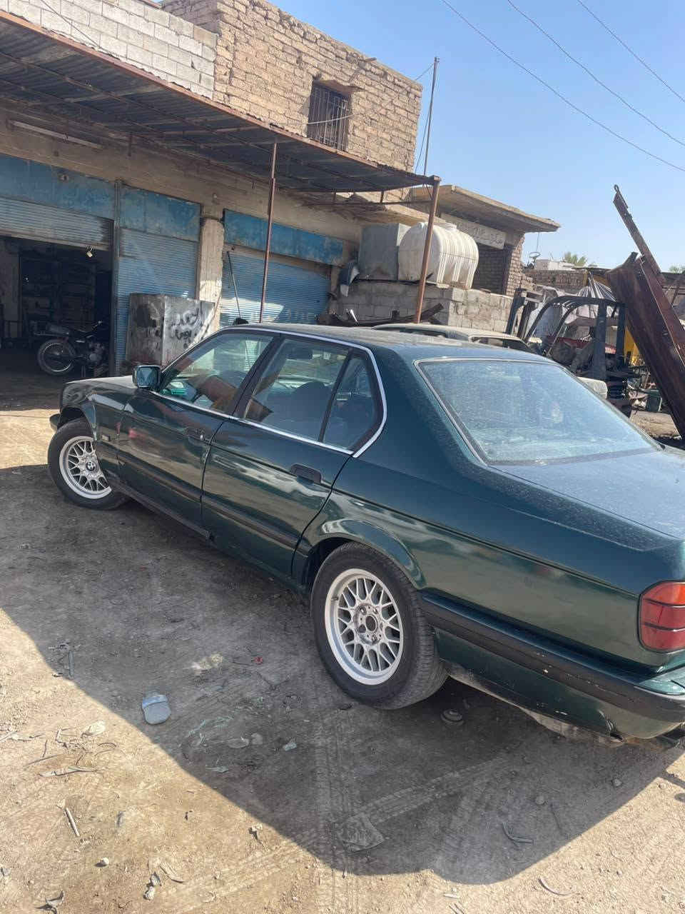 بي ام 753 موديل 1991 سيارة جاهزة كير ومكينة وتبريد تخم تاير حداية تخم ويل بدون حادث  نقص كاردن فقط يرادلة تبديل للبيع السعر 40 وبيهة مجال العنوان ديالى بعقوبة ***********
