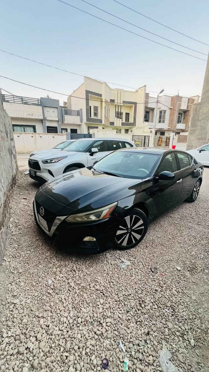 التيما ٢٠٢٠ sl
حادثها جاملغ وبنيد ويمك الشاصي 

السياره بيها كونترول الكير ابيع كير ضعيف 
وسعرها مال بيع ٨٩

مكانها بالحله بسمي 

***********
