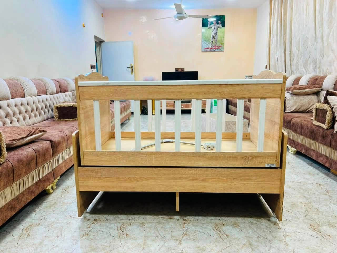 كاروك هزاز حجم
الطول 120 
العرض 60 
المكان بغداد ابو غريب قرب مركز شرطه عكركوف 
السعر 60 الف 
***********

