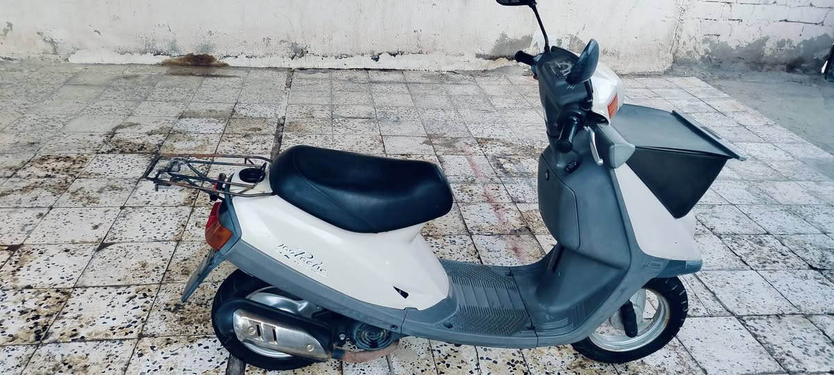 دراجه حجم 60
للبيع
ياماها
الدراجه نضيفه كلش
نقص بلكفرات ملزكات بلاسق
والسحب مالها ضعيف شويه
والباقي كله تمام نكره سلف
مكان القرنه
سعر 450 وبيها مجال للشراي
***********
