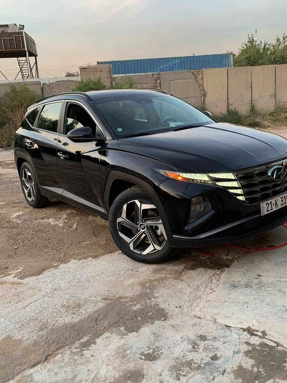 🚘 للبيع هيونداي توسان 2022 وارد أمريكي

▪️ موديل 2022
▪️ محرك 2500 CC
▪️ بانزين محسن
▪️ لون أسود 🖤
▪️ وارد أمريكي
▪️ رقم سليمانية
▪️ ماشية 42  ميل
▪️ فول مواصفات 🔥
▪️ سيارة نظيفة جداً وأمانة الله تستاهل

📍 بغداد – الدورة
💰 السعر: 170 وقابل للتفاوض

للجادين فقط للتواصل ع رقم ***********
