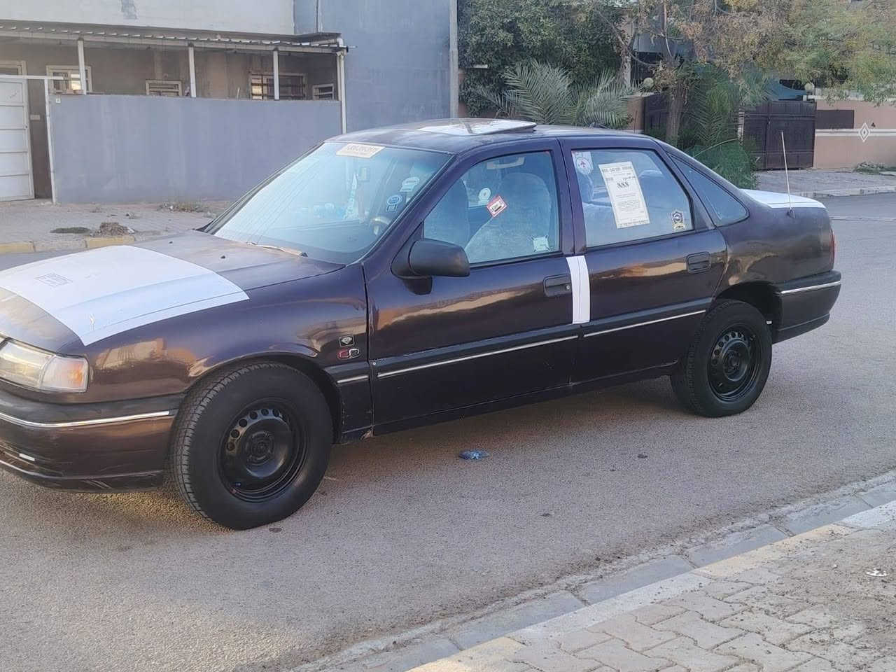 سيارة اوبل فكترا موديل 92 حجم 18 محرك لاصرف ولابخار سنوية لحد 28 بطاقة بنزين بي شرط وكالة و تحويل سعر 36 بي مجال بسيط عنوان كركوك رقم هاتف ***********

