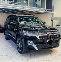 لاندكروز GXR • ٢٠٢١ • رقم بغداد