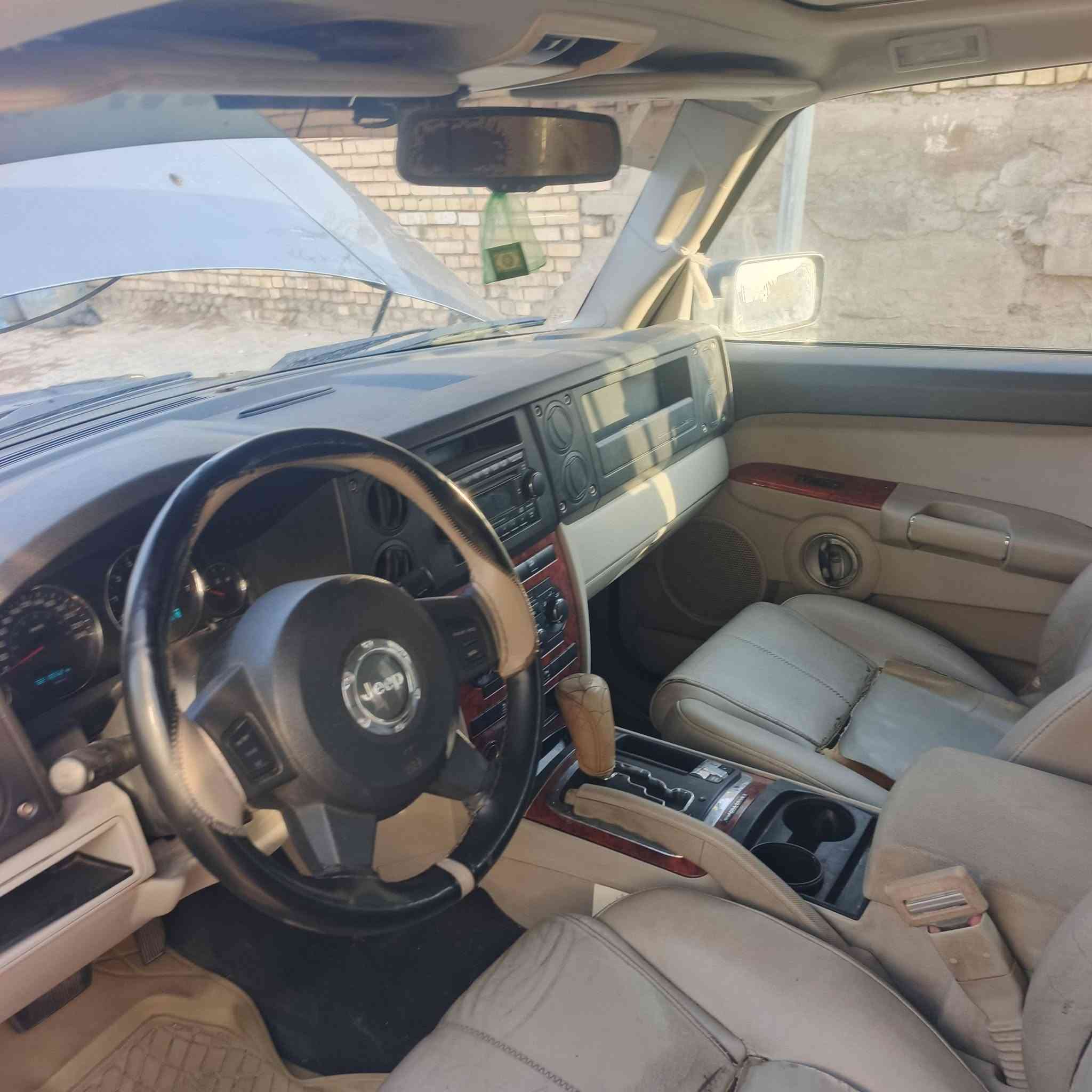 سلام عليكم سياردوات دوات جيب مريكي 2006  سياره جاهزه من كليش من كص مكفوله من كص متومه شرط حاسبه مكينه وكير كفاله مكيته هيمي تبريد شغال تخم تاير جديد كهربايات شغاله  بيع لو مراوس حسب قناعه سعر 37 ورقه بيه مجال طيبين علوان عماره قضاه كميت رقم هاتف *********** بي وتساب
