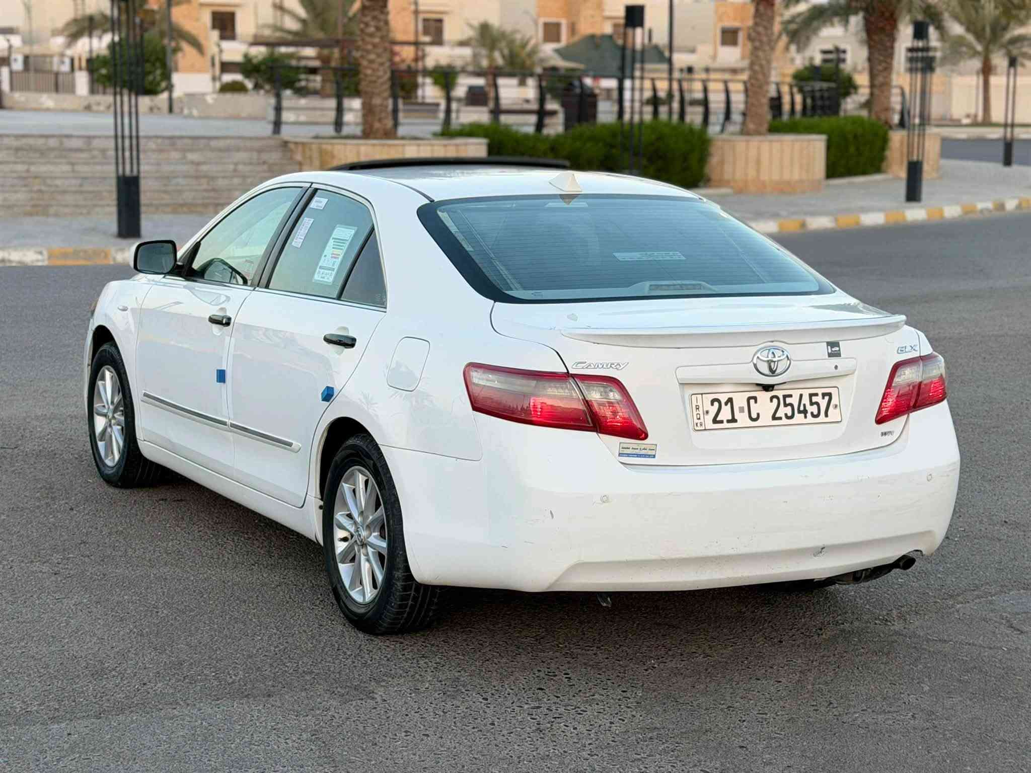 "يالله السلام عليكم....
نقد فقط اعتذر ع الاقساط والوعده والمرواس 
بسعر مناسب 99$ وبيها مجال بسيط تيوتا كامري وارد خليجي الموديل 2007 الون ابيض ثلجي مكينه 2400VVTشرط لاصرف لاصوت لابخار كير بدون فتح بدون اي عيب مكانين صبغ كارت 
 بدون اي دواخل والباقي مكفول سياره جديده واحلا من الصور مواصفات GLXفول 1-1
داخل عسلي 
كشن كهرباء
قطعتين تبريد 
ارضيه جلد 
صااج ملكي 
تحكم ستيرن جهتين 
مثبت سرعه 
اواكس 
4دسك 
برده خلفيه 
حساس امامي خلفي
اشاره بالمري
ويل كب كروم 
اي بي اس 
شاشه ايباد 
كامره خلفيه 
كير/محرك/صدر/تخم تاير/تخم ويل كب/تبريد/تدفئه/كهربائيات/باتري/دوشمه/منضومه زنون -كله جديد وبالشرط 
رقم سليمانيه (21)انكليزي الجديد سنويه جديده شرط التحويل والغرامات عنوان السياره صلاح الدين-تكريت الخاص مغلق للاستفسار:*********** -***********
