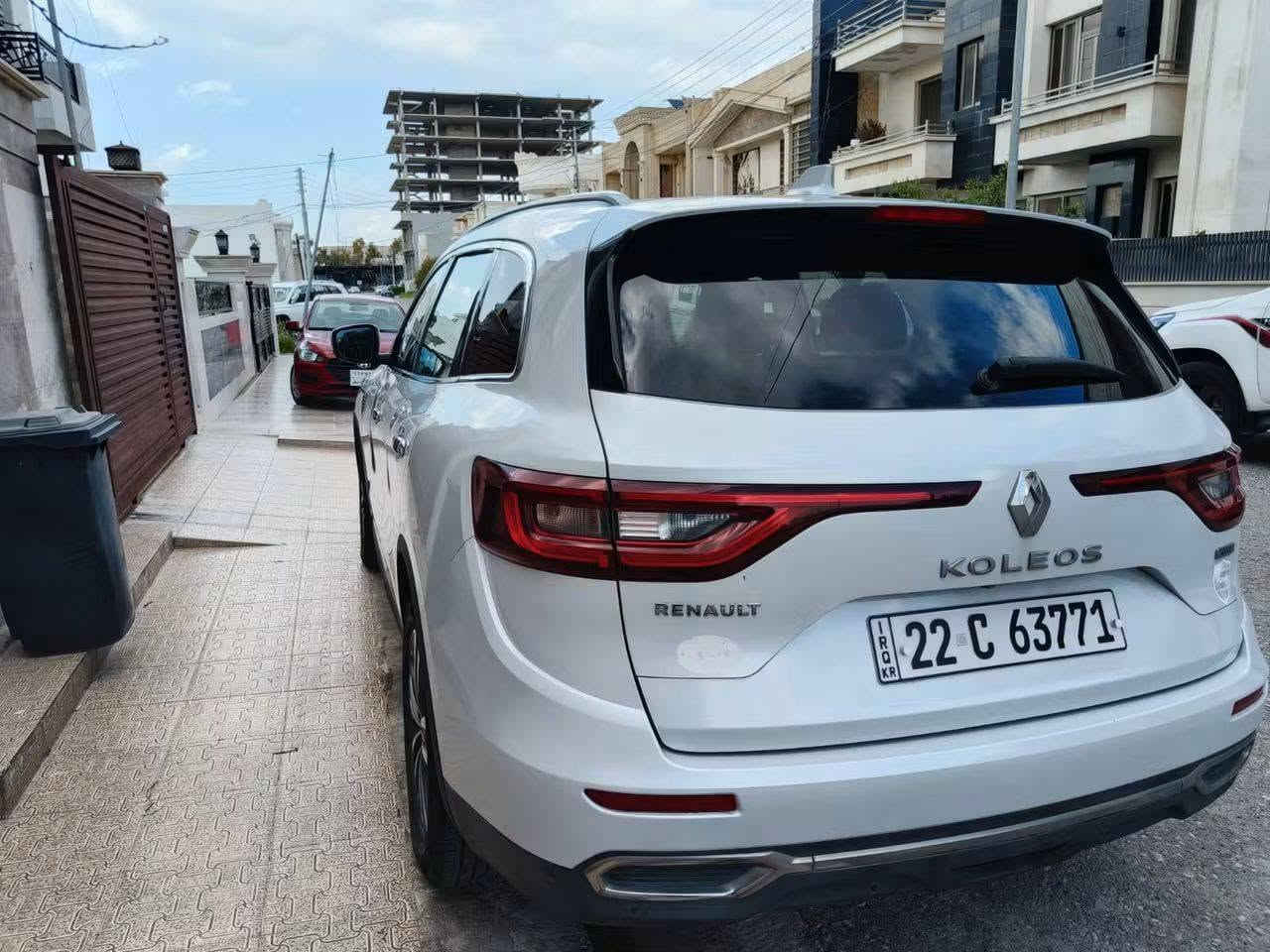 للبيع رينو كوليوس 2018
السيارة رقم اربيل ومكانها اربيل
فول مواصفات 
ماشيه 134000
بدون لاصبغ ولابارد
السعر 150 ورقه وبيها مجال

للاتصال واتساب ***********
