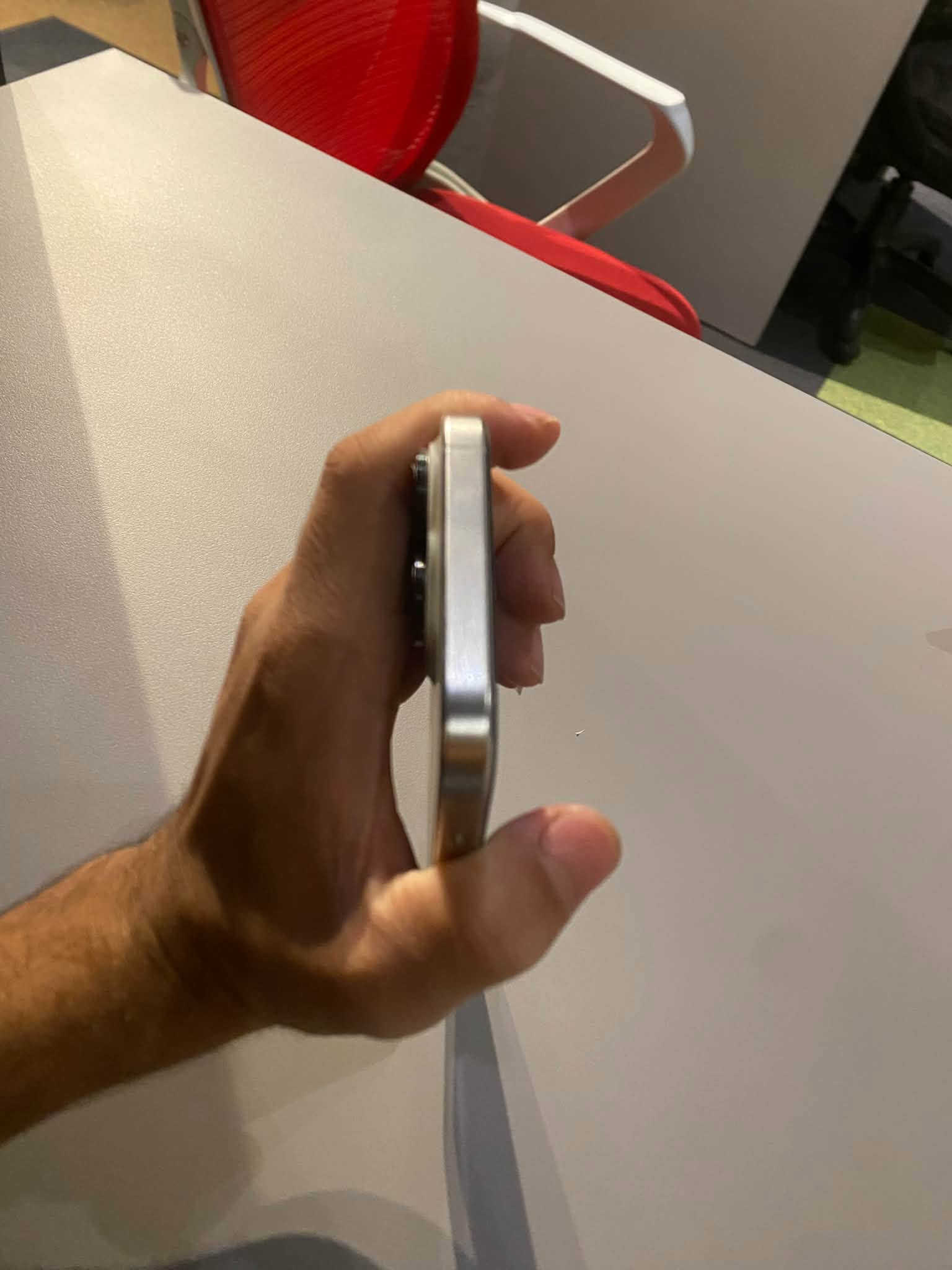 سلام وعليكم 15برو ماكس يدعم شريحه و ism بطاريه 86  ذاكره 256 جهاز وتر مكفول من شخط  تفاصيل اكثر تعال واتساب  معه شاحن اصلي و5كفرات هديه
***********
مكاني كراده او دوره
