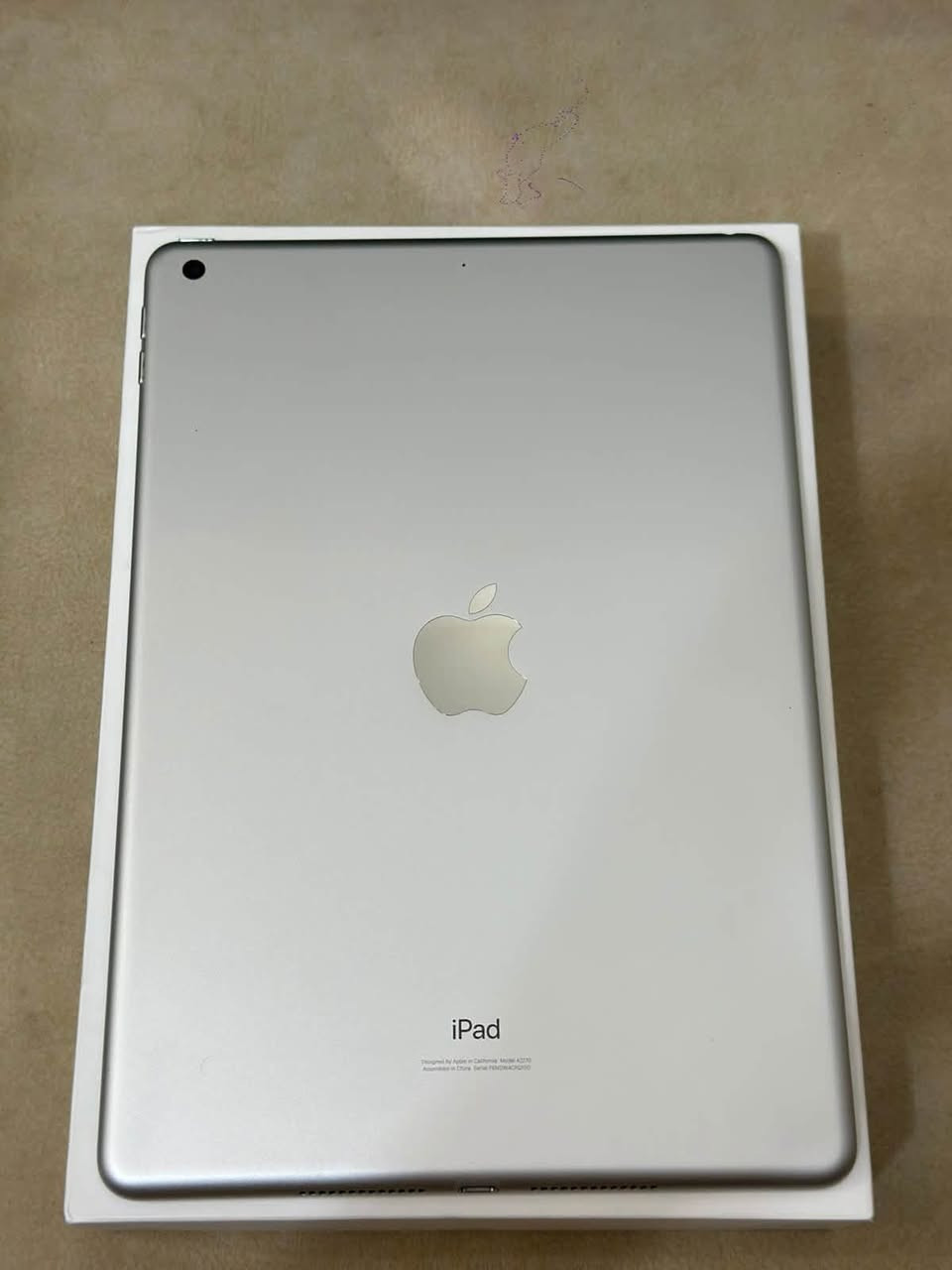iPhone iPad 8
ايباد مستعمل جديد ذاكره 32
السعر 300الف 
(عدم التواصل خاص)
للتواصل الاتصال على الرقم 
***********
