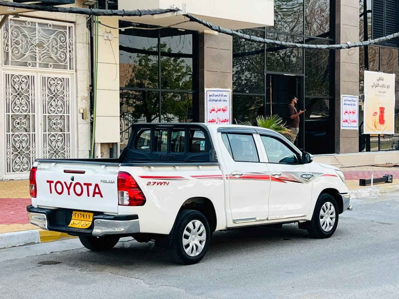 تيوته هايلوكس كويتي مديل 2021/ مكينه بانزين/كفاله عامه سعر 193 وبيه مجال للاستفسار الاتصال *********** مكفوله من صبغ وضربه وتبديل مواصفات كويتي تحكم ستيرن حساسات خلفيه مري شفط داخل صاج جكات بنيد  مكينه مامفتوحه مكينه وكير مكفولات حداديه جديدهه تخم تاير جديد تبريد شغال ثلج رقم اربيل سنويه لل 27 تحويل او وكاله سياره جديده وجاهزه وأي نقص مابيهه مكان سياره كربلاء كربلاء, العراق
