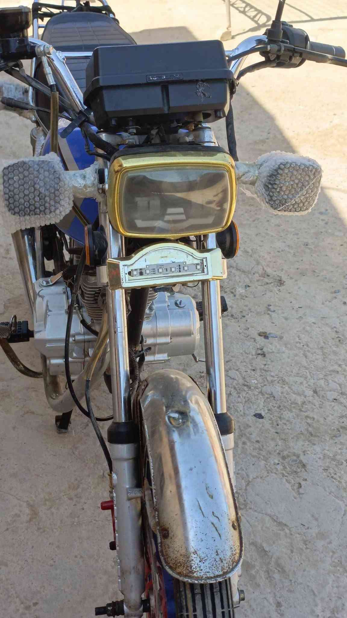 السلام عليكم دراجه للبيع موديل 24 سعر 575 ورق موجود بها ***********
