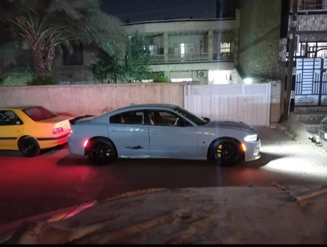 دوج جارجر  ::GT:: سوبر تراك
الموديل :2022
اللون : سموك
العداد : 50 :::
المحرك : V6.  3.6L .

الحادث : موضح بل صور فقط صبغ دعاميتين وجاملغ كلير من امريكه ممفتوح وبارد كلش قليل ممبين ماشر بل ازرك فقط موضح بل سونار وصور  راديترات وغاز تبريد بلادي ::::

رقم صاحب السيارة ☎️   ***********

المواصفات : السياره فول 1/1 عدئ فتحه 
* مكابح رياضية برمبو اصليه  مع دبلات لون
اصفر . SRT مع كت كامل SRT
شوته رياضي
* ويل قياس 20 انچ اسود . 
بيها صوت  بل اكزوز يختلف عن العاديه: :::
* ستيرن رياضي D . 
* مقاعد رياضية من الجلد والشامو(كنتاره)
* رادار نقطة عمياء + لد ترحيب . 
* مصابيح أمامية اصفر  . 
* كشافات الضباب زنون . 
* المصابيح الأمامية عليها متغير مع اشاره اللد الاصفر الشكل الجديد :::
* الشاشة مع اوپشنات SRT . مع كار بلي 
* سستم صوت الپاين  .
* مقاعد أمامية كهربائية عدد 2 . 
* ذاكرة لحفظ وضعيات الجلوس (ميموري) . 
* مقاعد أمامية تبريد وتدفئة . 
* مقاعد خلفية تدفئة . 
* تشغيل عن بعد . 
* ستيرن كهربائي . 
* تدفئة ستيرن .  
* مرايا متحسسة للاضاءة العالية الوسطيه وجهة السايق.
* كير شفتر بالستيرن .
*تحكم ستيرت كهربائ
*بيها جهاز انتذار مشدور من امريكه
*كامره  دواره 
*مكان سياره بغداد.
