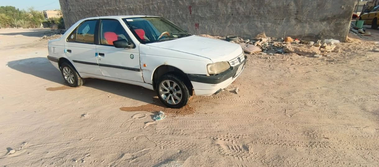 بيجو موديل ٢٠٠٩مكينه وكير وحداديه وكهربائيات جددومكفولات السعر١٢ورقه مكان نجف رقم تلفون***********
