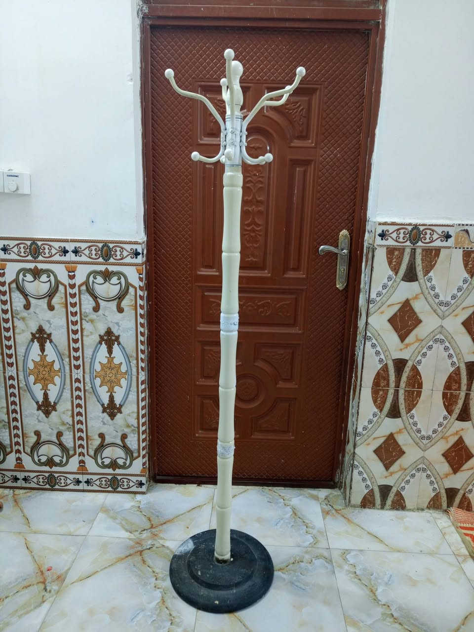 تعلاكة ملابس • نضيفة • ناصرية